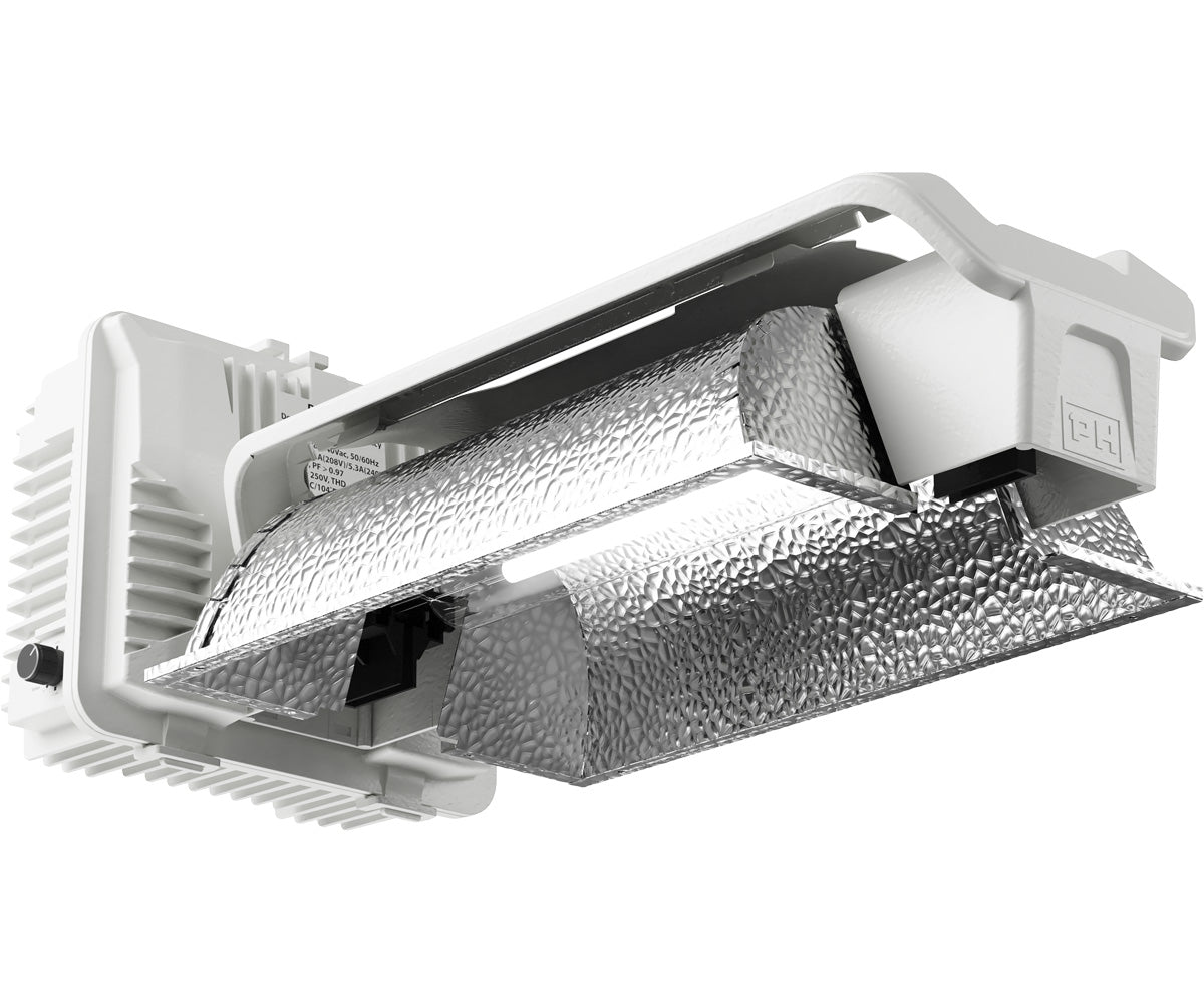 PHANTOM 60 Series DE lighting system with enclosed reflector and ballast