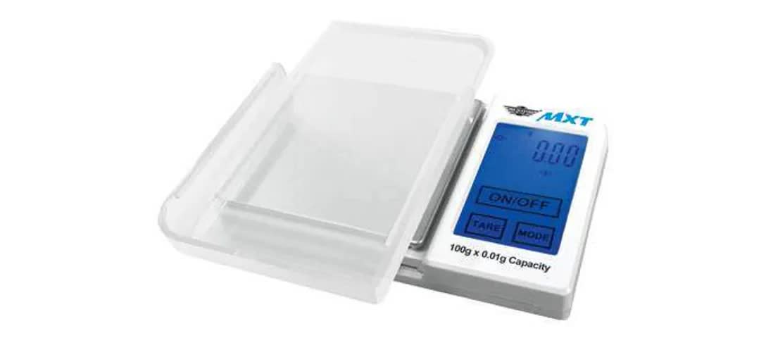 MXT 100 x 0.01 gram scale