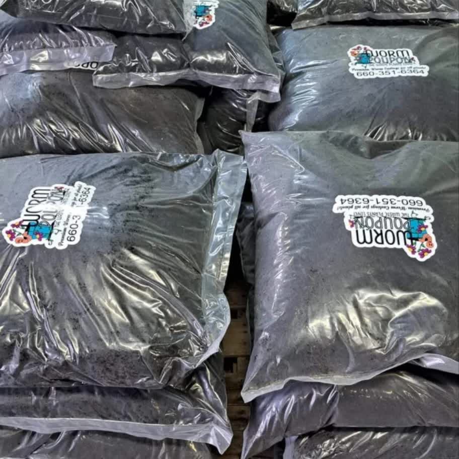 Worm Poupon all natural worm castings 30 lb. bag
